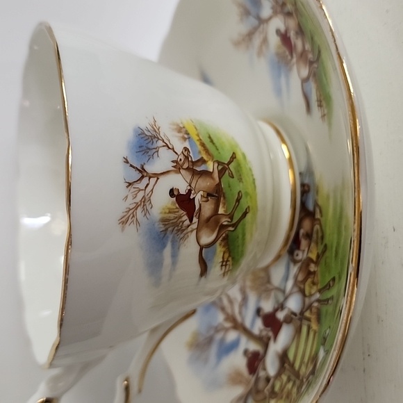 JACKSON & GOSLING GROSVENOR TEACUP AND SAUCER, HUNTING SCENE - Picture 6 of 9